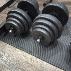 筋トレ道具一式の画像