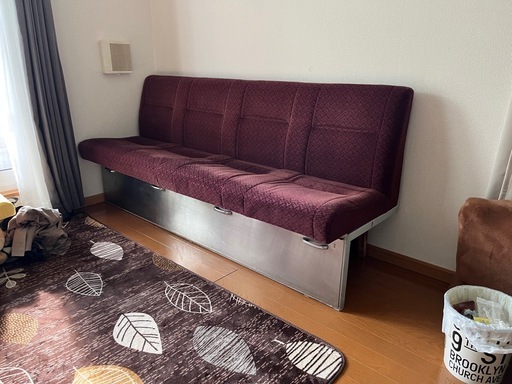 列車の座席(ロングシート)