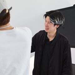 未経験者OK★撮影ディレクター★アパレル商品のモデル撮影・物撮りの画像