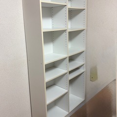 高さ180㎝白シンプルな木製ラック📚本棚ディスプレイ棚など多用途に‼️の画像