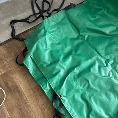 トラック荷物カバーの画像