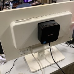 Blackview mini pc BENQ 24インチディスプレイ付きの画像