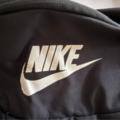 ナイキ　バッグの画像