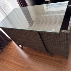 ガーデンテーブルの画像