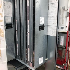 冷蔵自動販売機の画像