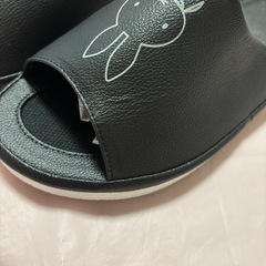 【決まりました】未使用訳あり　ミッフィーレザー調コンフォートスリッパL 24.5-26.5の画像