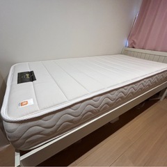 シングルベッド(マットレス付き)の画像