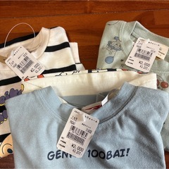 【新品未使用タグ付き】  ☆半額☆アンパンマン長袖Tシャツ３枚セットの画像