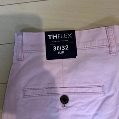 【新品 】タグ付き USトミーヒルフィガー チノパンツの画像