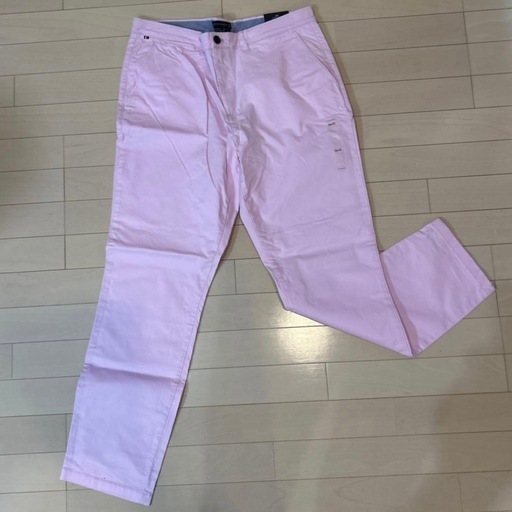 【新品 】タグ付き USトミーヒルフィガー チノパンツ