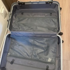 スーツケース　キャリーケースの画像