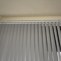 ニトリ　バーチカルブラインド　グレー(180×230)の画像