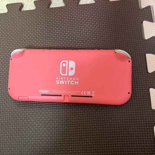 【中古】Nintendo  Switch lite コーラル本体充電器外箱あつまれどうぶつの森ソフト付き