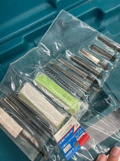 マキタ makita JR1000FT 小型レシプロソー 中古品 ケース/刃多数付き 【ハンズクラフト宜野湾店】