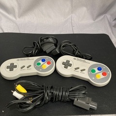 Nintendo スーパーファミコンコントローラー2機　ソフト１４個の画像