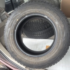 【お譲り先決まりました】スタッドレスタイヤあげます　215/70R16の画像