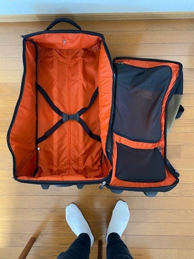 ホグロフス　キャリーケース　110l