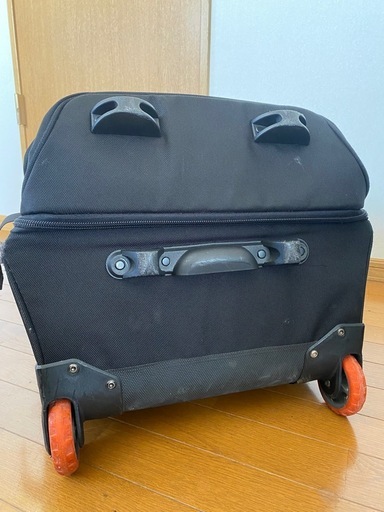 ホグロフス　キャリーケース　110l