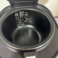 アイリスオーヤマ 炊飯器 3合炊き 2023年製の画像