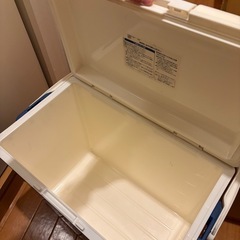 クーラーボックス　2つの画像