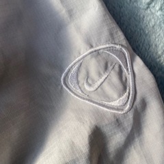 ‼️ お得セール詳細はプロフ‼️ NIKE ナイキ　ウインドブレーカー　Lサイズ　半袖　ジャンバー　服の画像