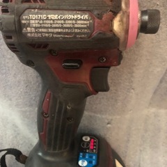 ②マキタ18vインパクトドライバTD171D中古美品、本体のみの画像