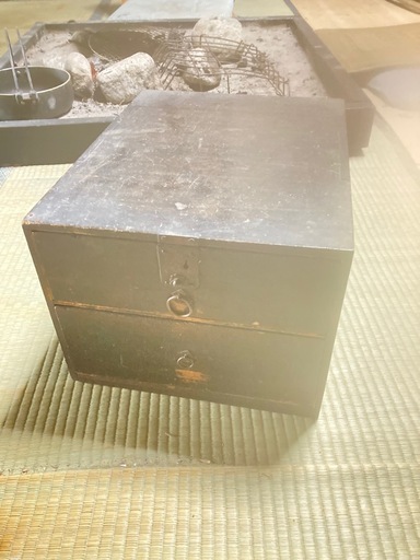 アンティーク収納家具