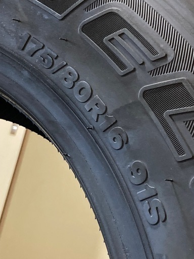 ジムニータイヤ4本175 80r16　1月新車外し　　