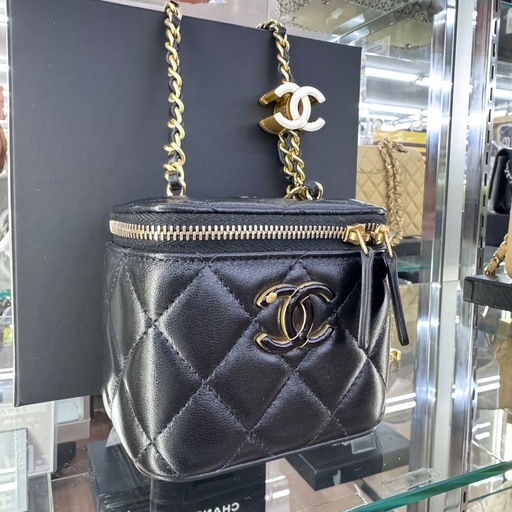 ☆ドリーム荒牧店☆CHANEL シャネル ラムスキン ミニバニティ･チェーンショルダーバッグ