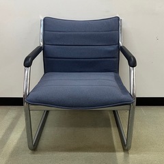 イトーキ　オフィスチェアー4脚セット　肘付き椅子　ミーティングチェアーの画像