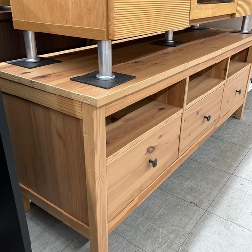 IKEA ヘムネス　テレビボード　※天板キズ