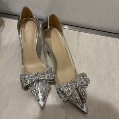 新品ヒールの画像