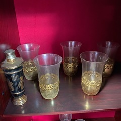 ガラスケースの中身すべての画像