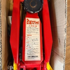 大自工業（Meltec）の2t油圧フロアジャッキ「F-26」の画像