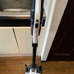 コードレス24年製 スティッククリーナー「YC-S50J」です。﻿の画像
