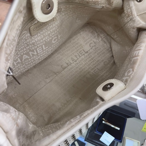 ☆ドリーム荒牧店☆CHANEL シャネル チェーントートバッグ オフホワイト　