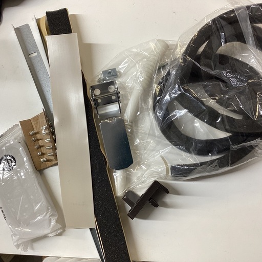 万代店　ハイアール　窓用エアコン　JA-W16A