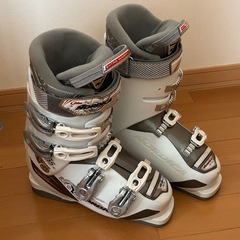 NORDICA サイズ23.5の画像
