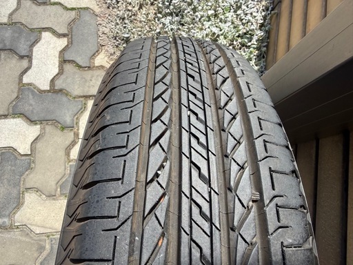 ジムニーノマドシエラ　 195/80R15  ハイエースワゴン等　 ノーマルタイヤ　※お取引お話中です