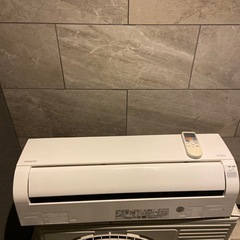 激安‼️ エアコン　HITACHI 日立 4.0kw 14畳用 200V 冷暖房ルームエアコン RAS-AJ40J2の画像