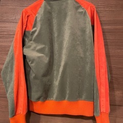 PUMA カーキジャージメンズの画像