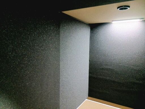 【値下げ】だんぼっち スタンダード 組立て式簡易防音室 吸音材と照明付き