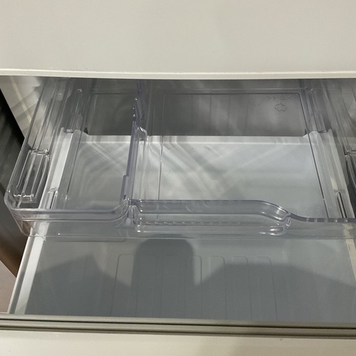 新生活始める方?MITSUBISHI三菱2017年製MR-P15EA-KW全定格内容積146Lホワイト冷凍•冷蔵庫