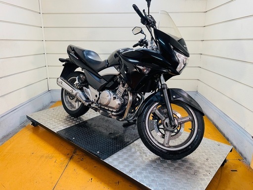 61719km ★自賠責保険つき★ スズキ GSR250 GJ55D　中型　兵庫県　神戸市　バイク
