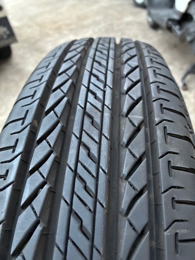 ジムニー　175/80R16 24年製