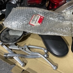 バイクパーツセット 全てまとめて ヘッドライト ミラーなど 3月の画像