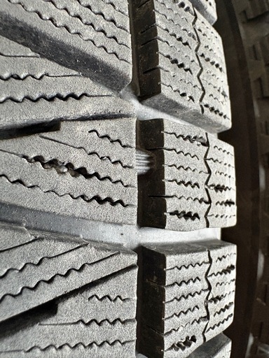 225/45/18冬 ブリヂストン