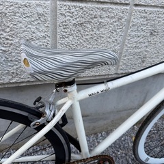 FUN クロスバイク ノーパンクタイヤ カスタム オールホワイトの画像