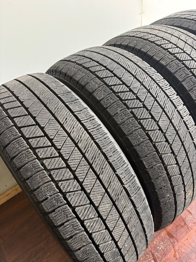 225/60/17冬VRX3