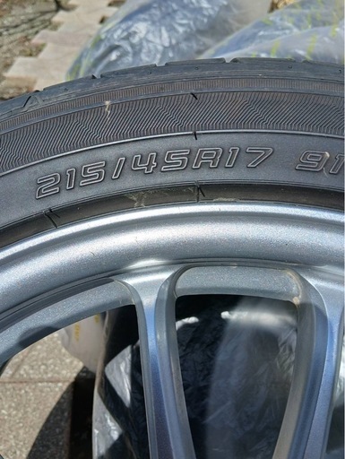 プリウスにて使用215/45r17  サマータイヤホイール4本
セット